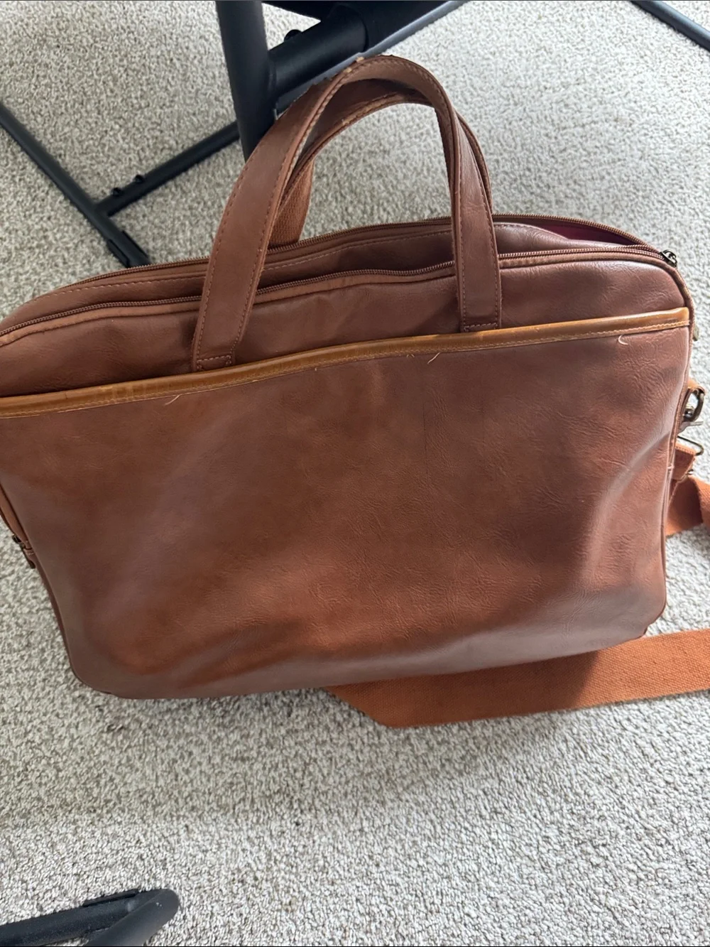 Men's Leather Messenger Bag in Brown - Classic Travel & Work Bag